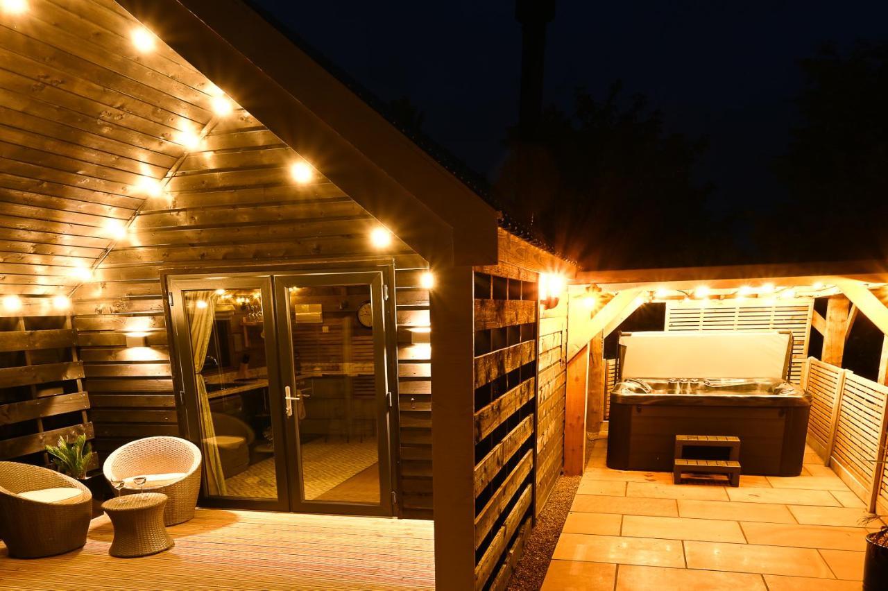 Sunset Retreat Apartment สการ์โบโรห์ ภายนอก รูปภาพ